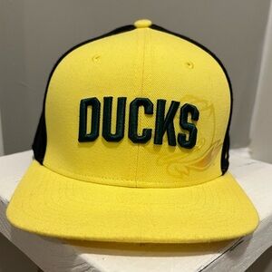 Oregon Ducks Nike Black and Yellow Classic99 Cap